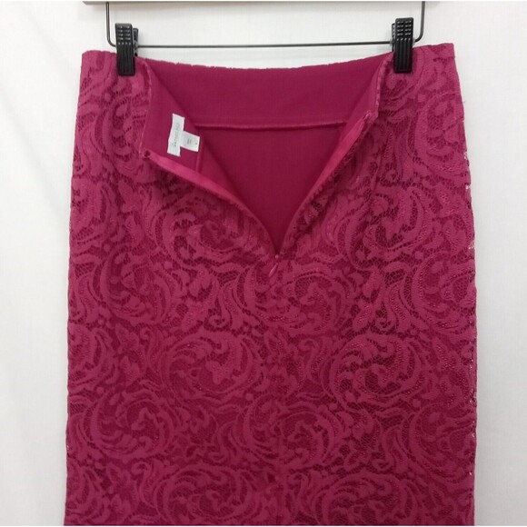 Garnet Hill Women's size 4 Raspberry Color Lace Pencil Skirt Wine Red - CUTE! - Picture 2 of 9